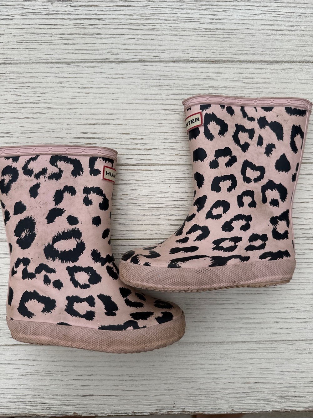 Hunter Pink and Black Leopard-Print Kids Rain Boots